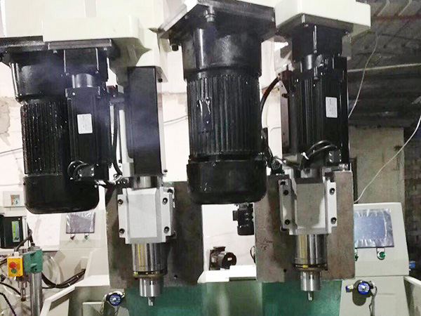 鉆孔機(jī)怎么安裝？玻璃鉆孔機(jī)爆孔裂孔原因是什么？